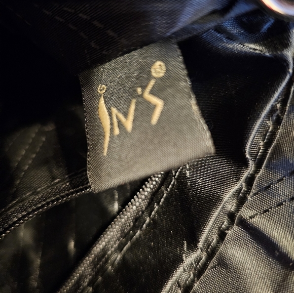 IN'S red and white striped bag with buttons and faux reptile. - Picture 6 of 8